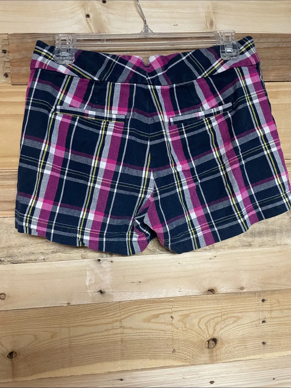 Banana Republic size 4 Pink, Yellow, Blue Preppy Plaid Mid-rise 3” Chino Shorts